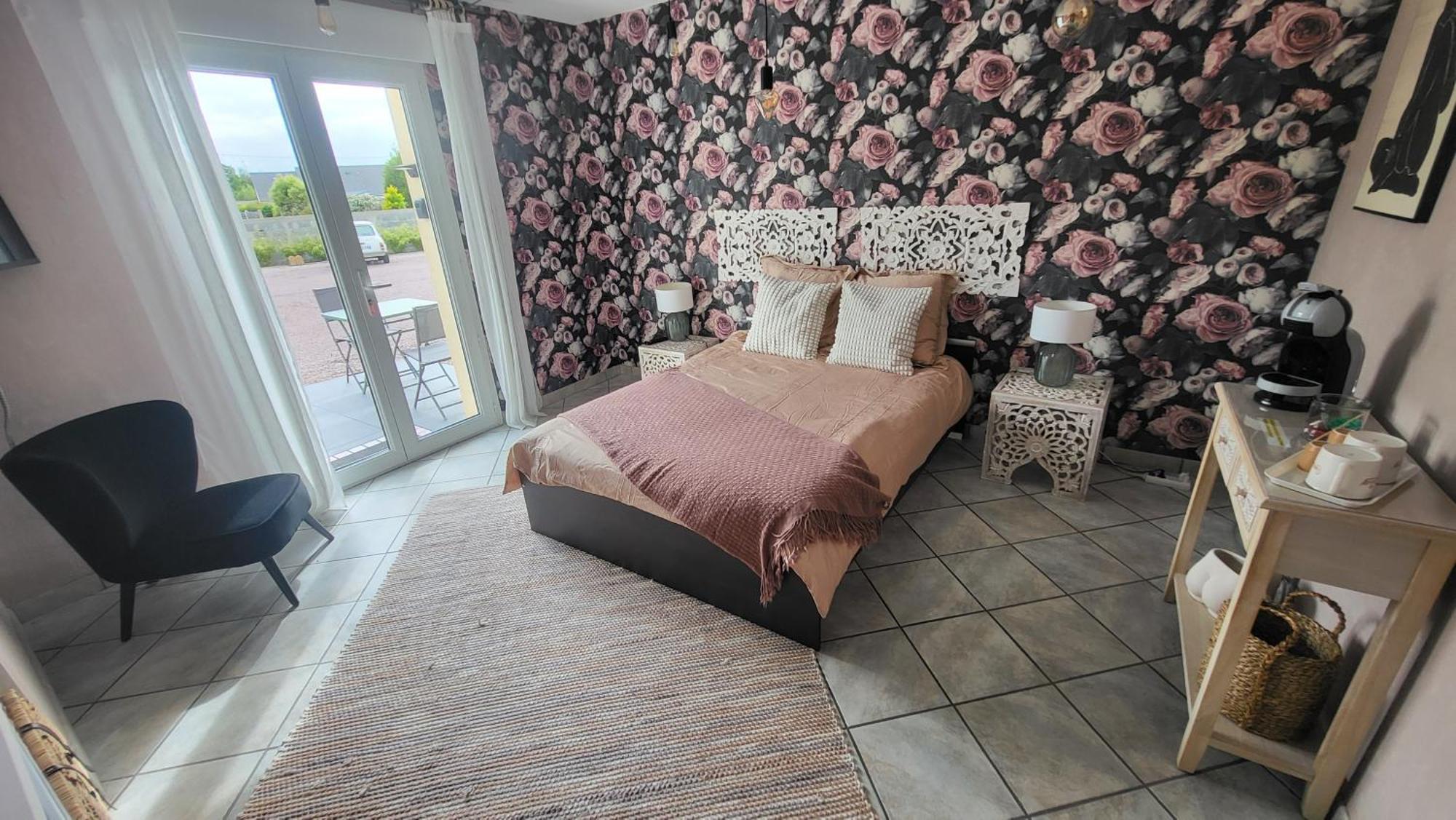 Bed and Breakfast Le Coup De Foudre Le Molay-Littry Exterior foto